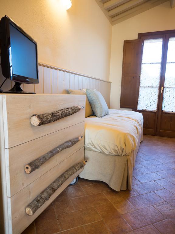Resort Casale Le Torri Понсакко Номер фото