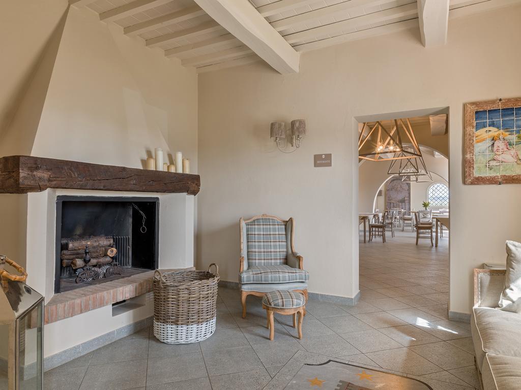 Resort Casale Le Torri Понсакко Экстерьер фото