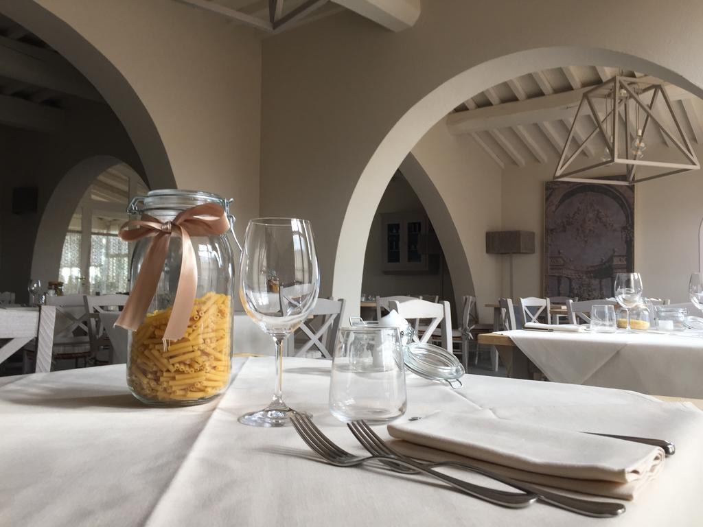 Resort Casale Le Torri Понсакко Экстерьер фото