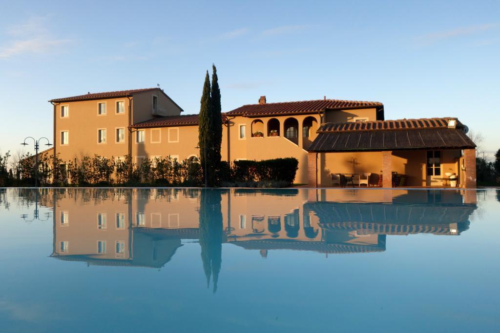 Resort Casale Le Torri Понсакко Экстерьер фото