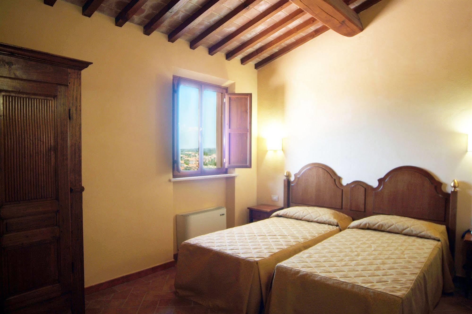 Resort Casale Le Torri Понсакко Экстерьер фото